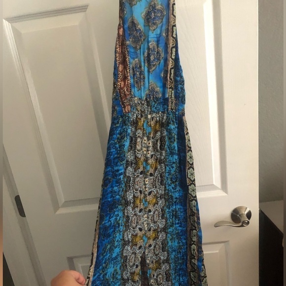 EN Creme Long Halter Style Maxi Dress Size Medium - Picture 5 of 5